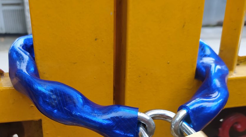 Aurae Door & Gate Chain Lock – DX3A (8 mm Chain • Blue • 3 mm PVC Cover • 50 cm)