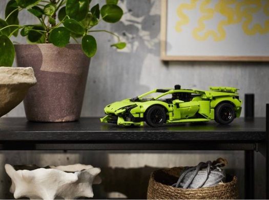 LEGO 42161 Lamborghini Huracán Tecnica – 806 Pieces, 9+ | Brand New Sealed